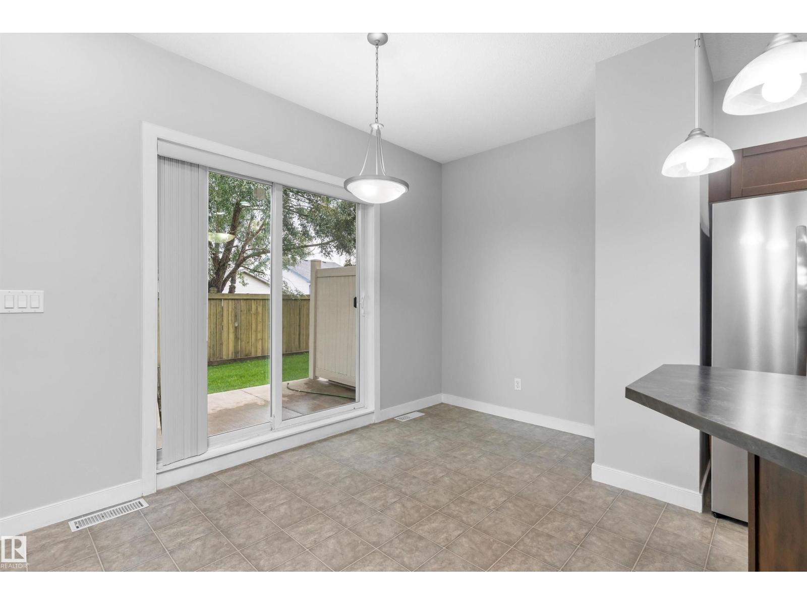 7 13825 155 Avenue NW - Photo 12