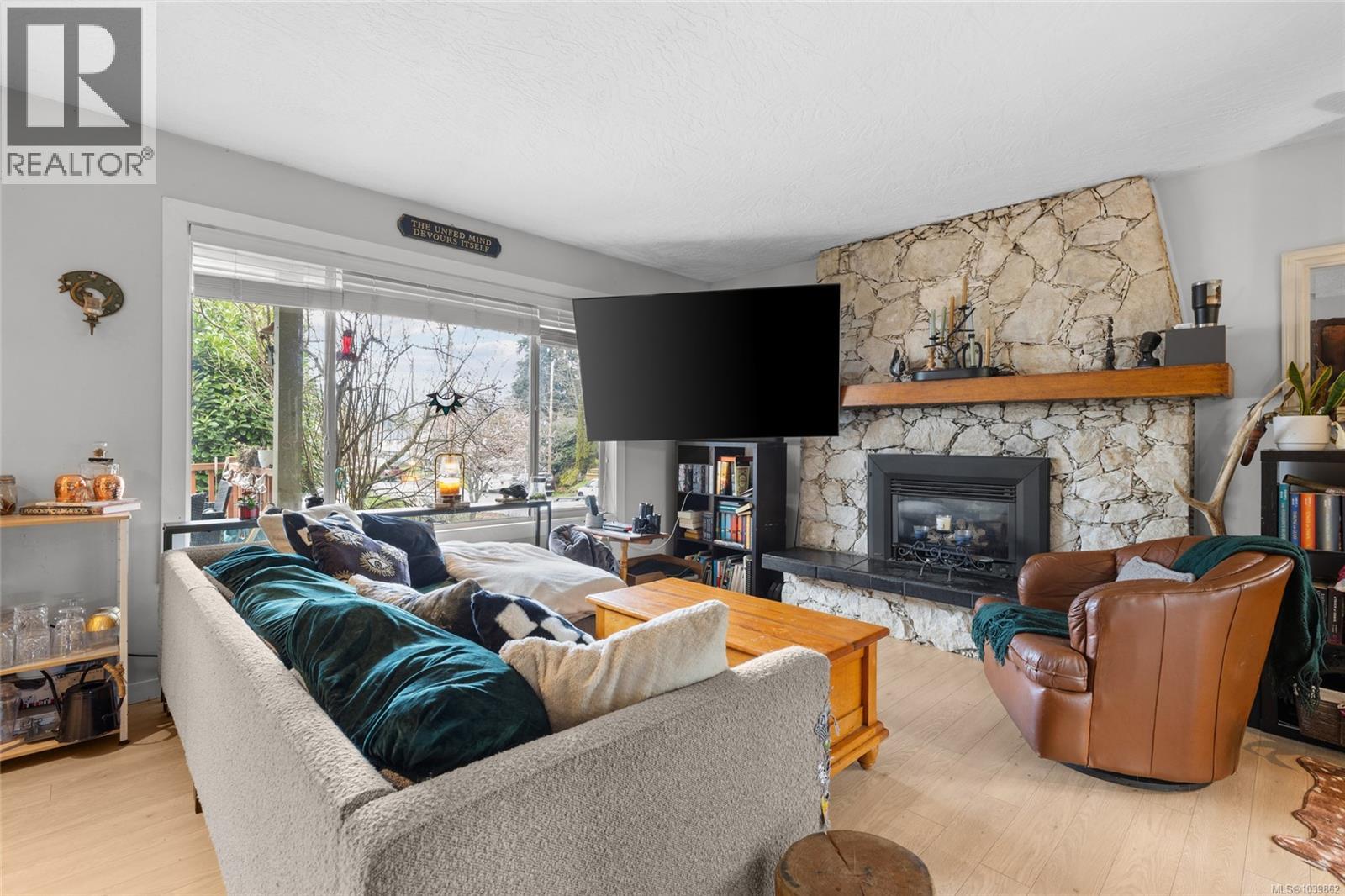 661 Marlisa Pl - Image 3