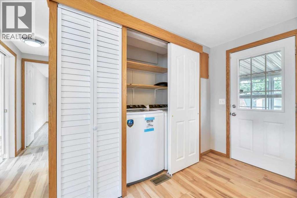 812 Brentwood Crescent - 19