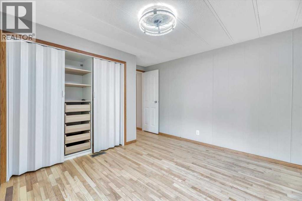 812 Brentwood Crescent - Image 22