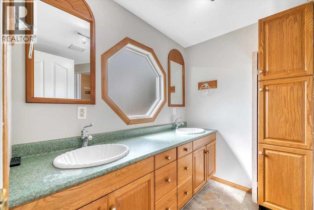 812 Brentwood Crescent - 24