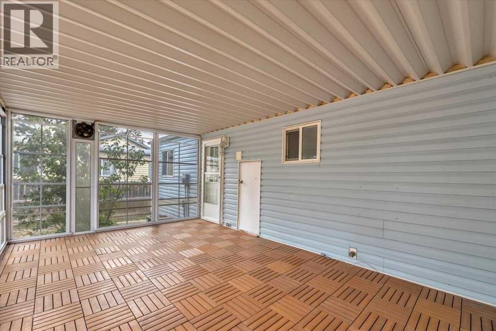 812 Brentwood Crescent - 27