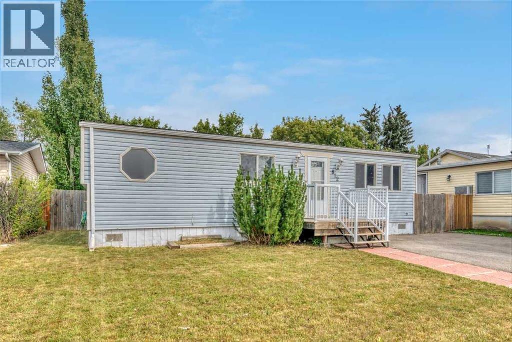 812 Brentwood Crescent - Image 3