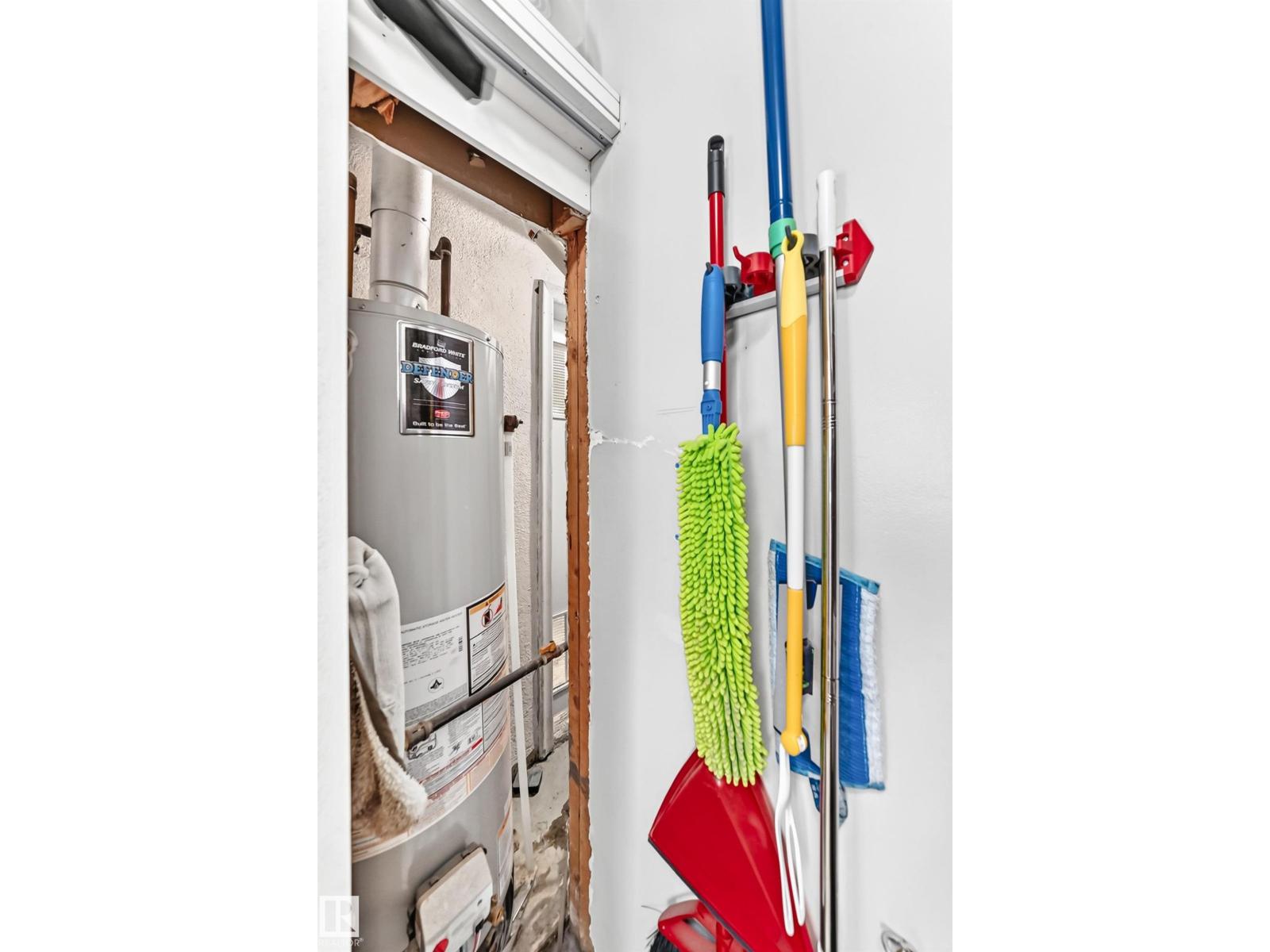 10524 128 AV NW - Image 28