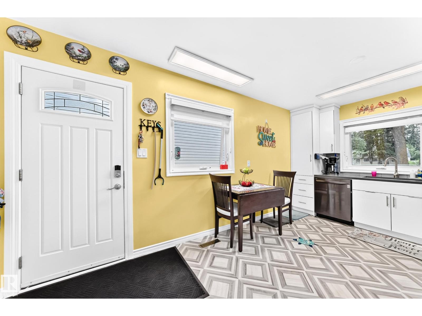 10524 128 AV NW, Lauderdale, Edmonton photo 4