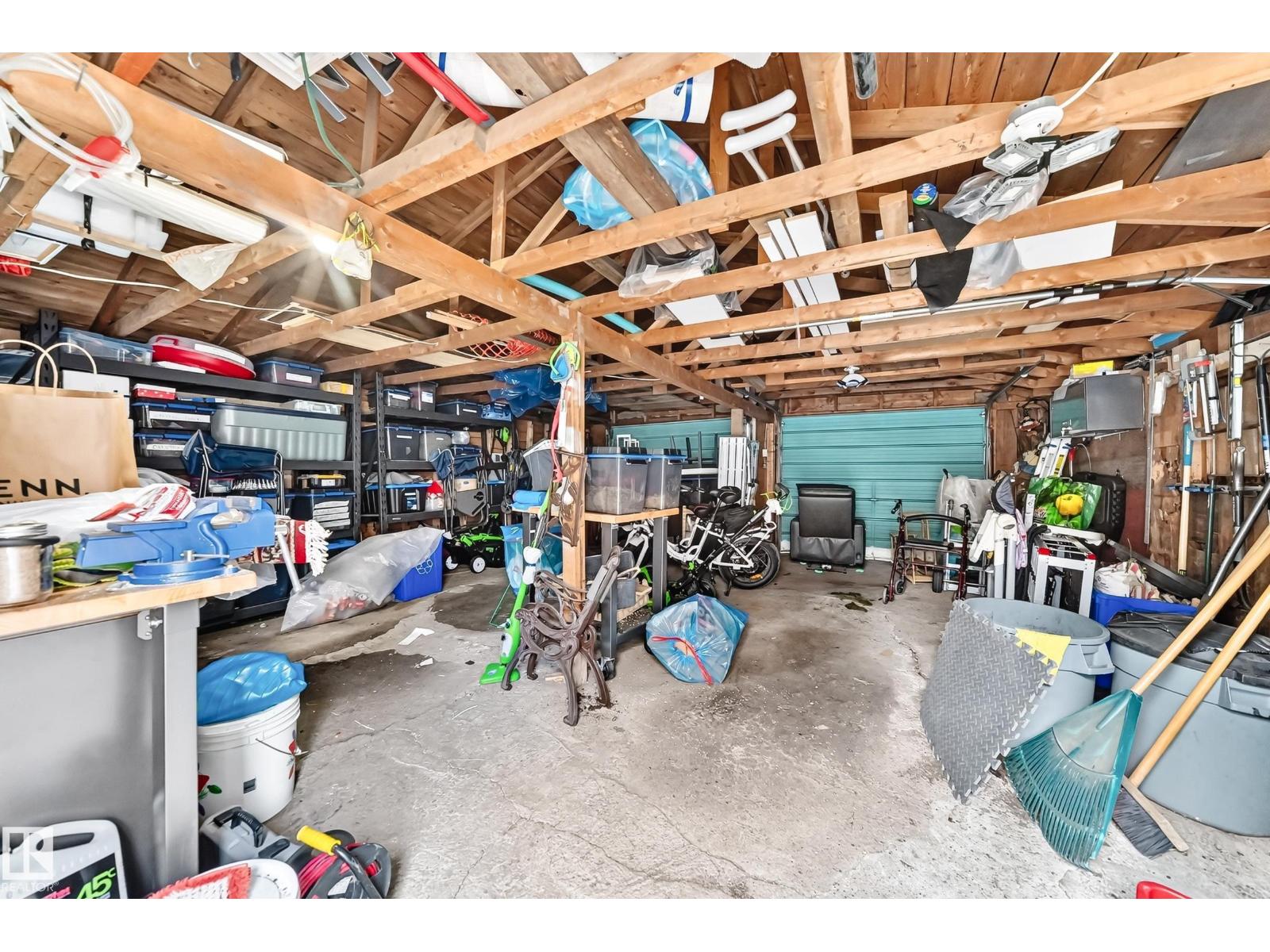 10524 128 AV NW - 30