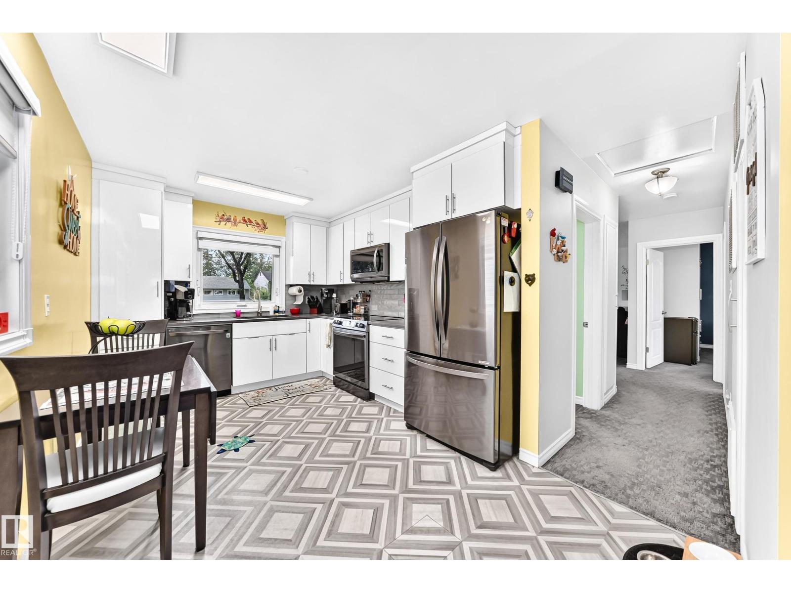 10524 128 AV NW - Image 11