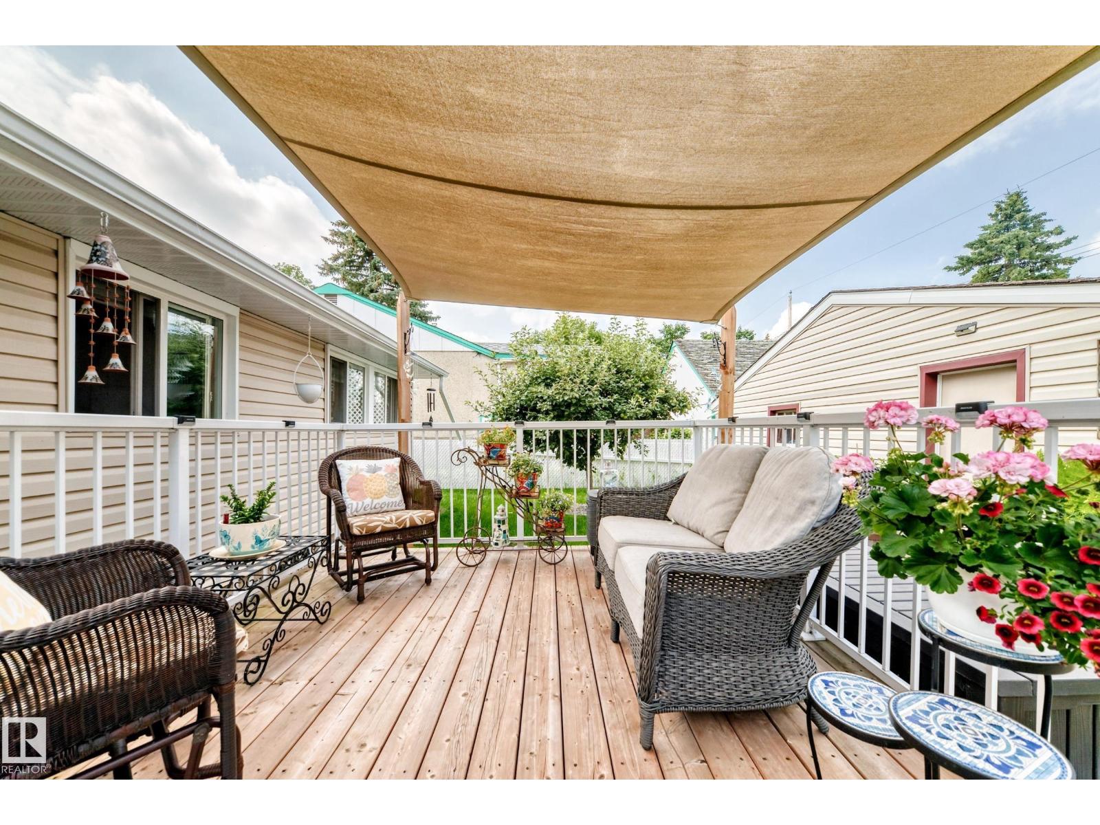 10524 128 AV NW - 32
