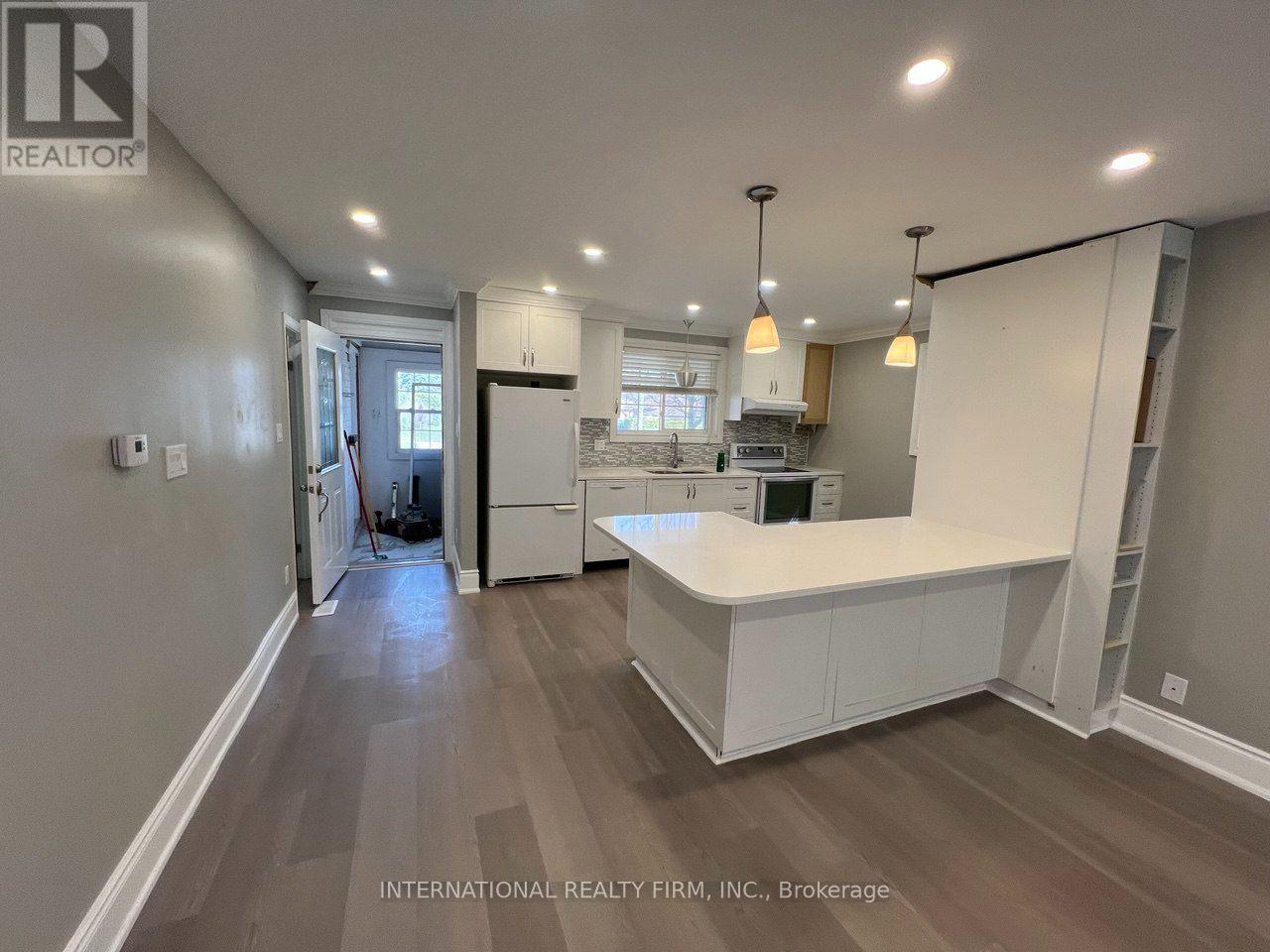 Photo of 101 - 73 MURRAY DRIVE