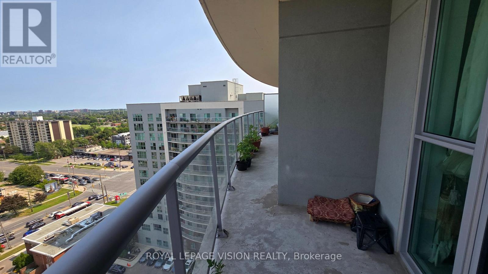 #1812 2150 LAWRENCE AVENUE E - 20