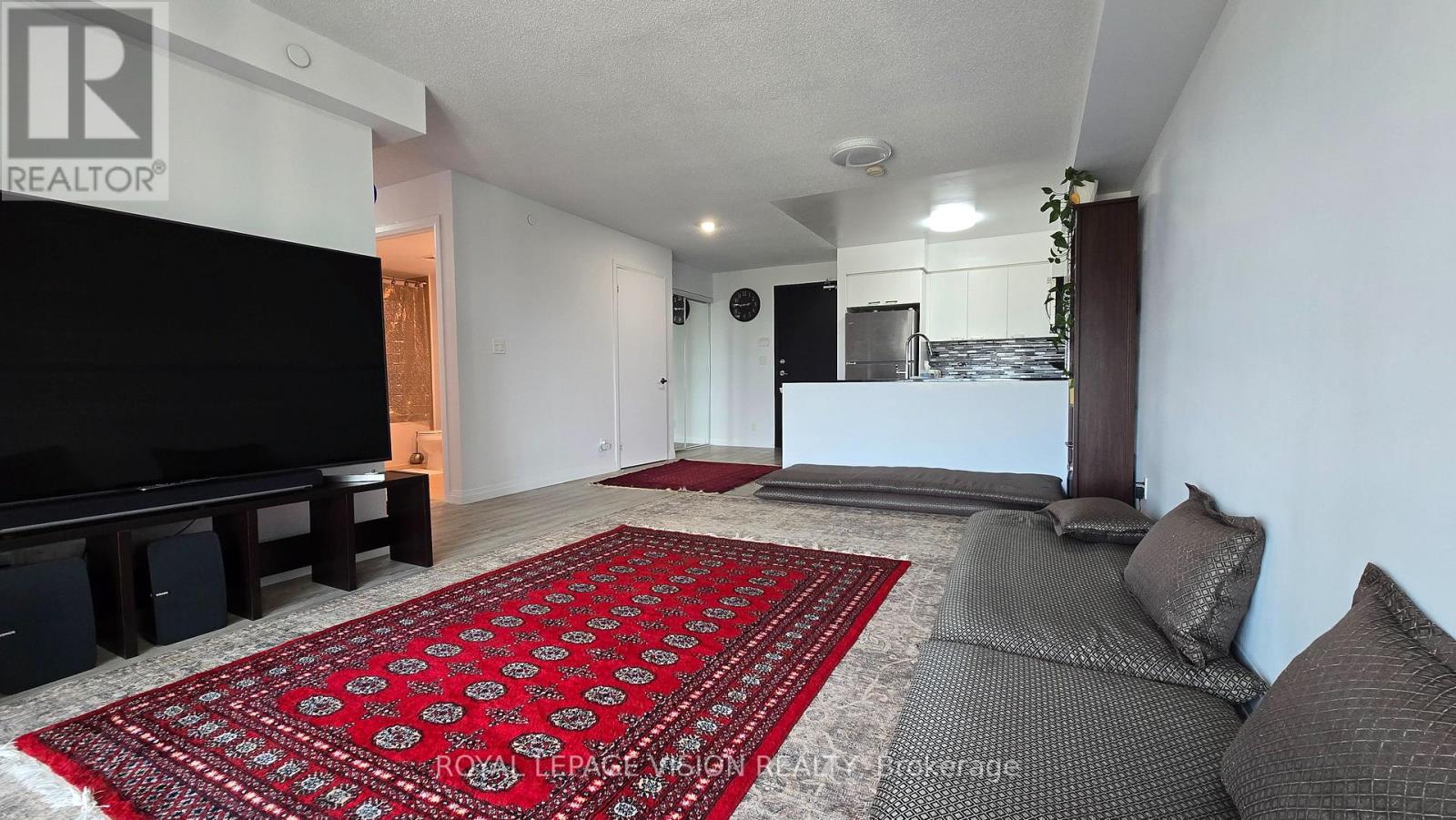 #1812 2150 LAWRENCE AVENUE E - 18