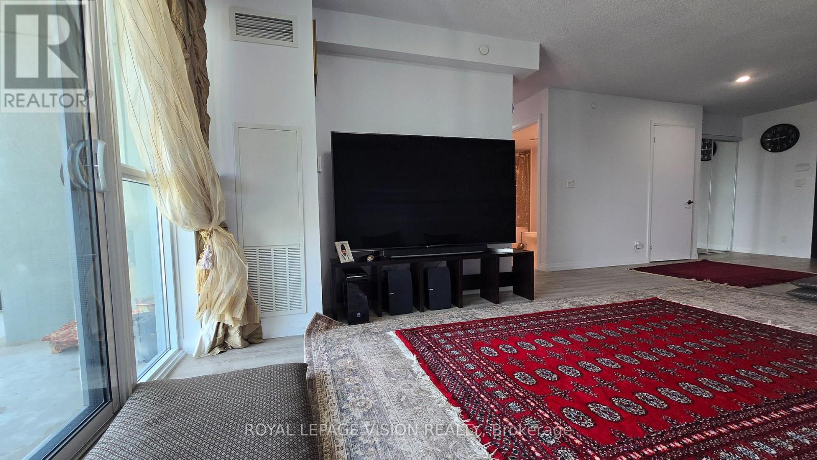 #1812 2150 LAWRENCE AVENUE E - 17