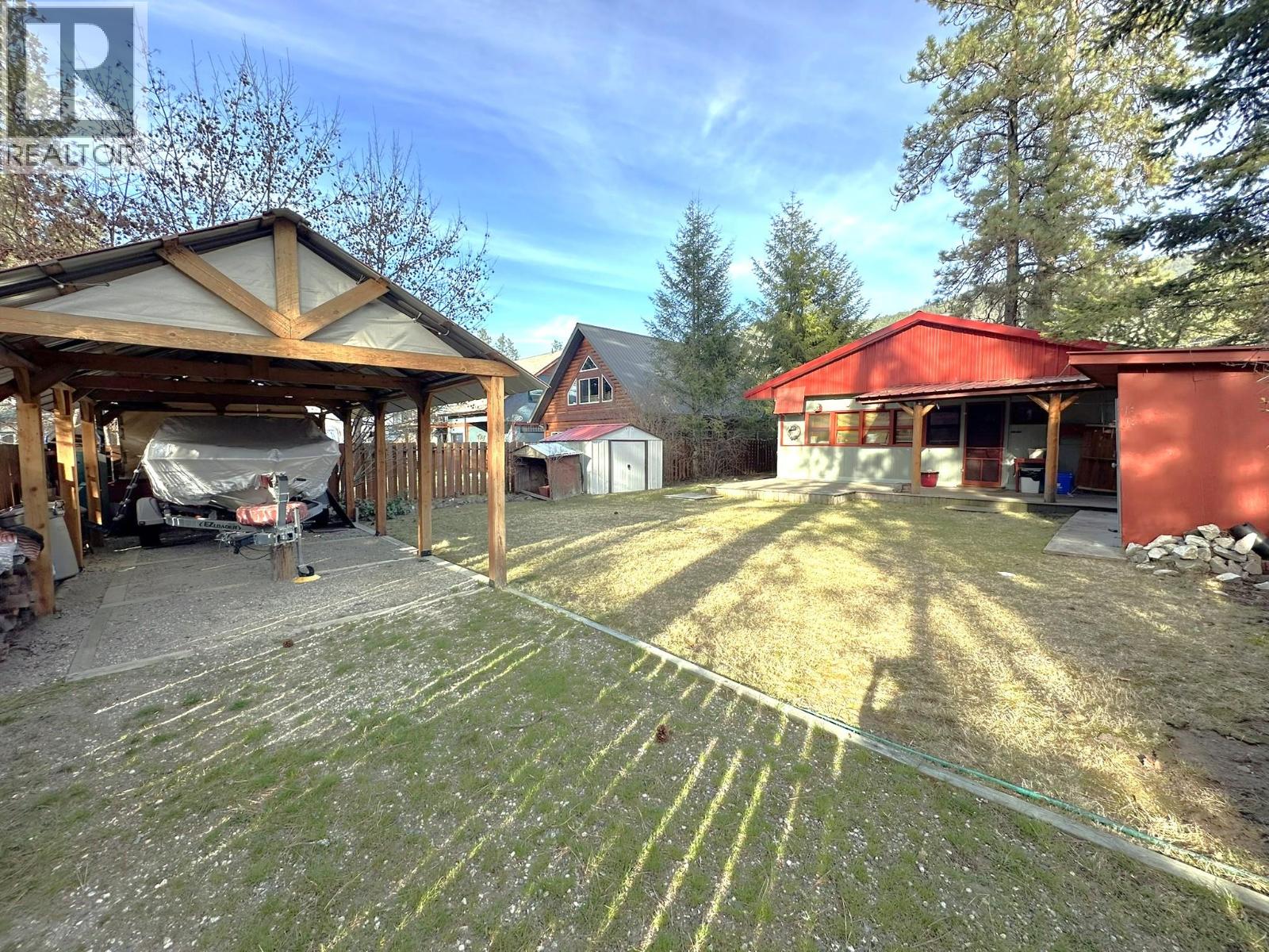 1581 Neimi Road, Christina Lake