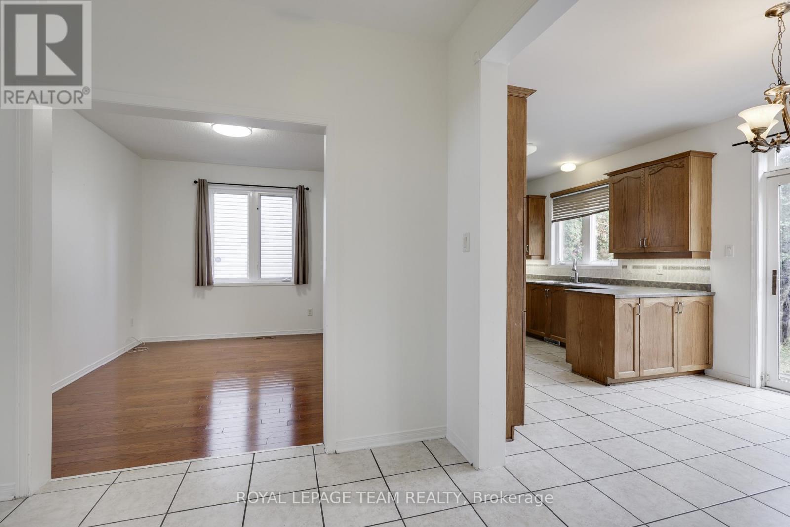 5 Bed, 4 Bath House for Rent in Ottawa – 35 NORGOLD CRESCENT, Ottawa – MLS# X13655604 - Image 18
