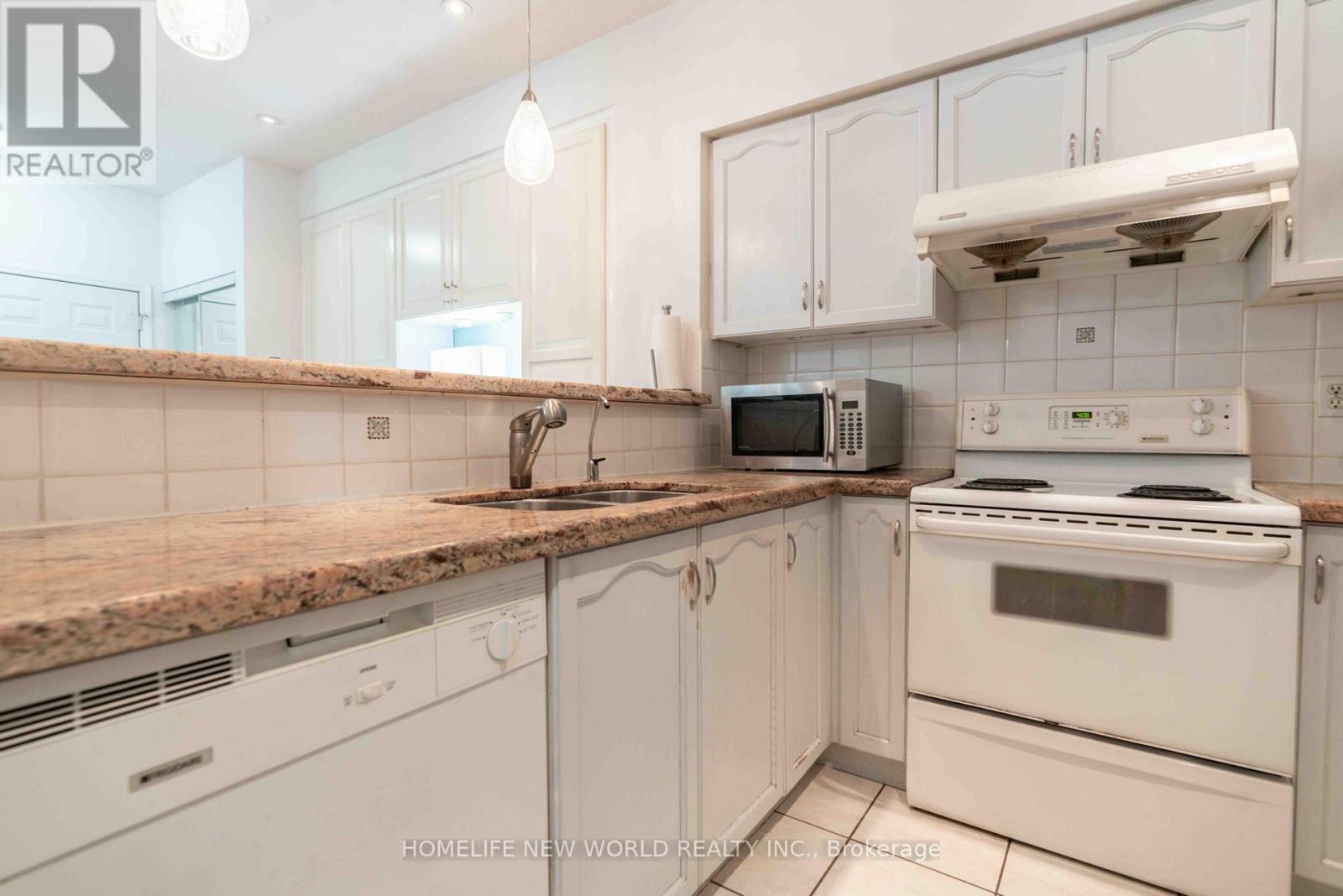 #12 21 ST. MORITZ WAY - 17