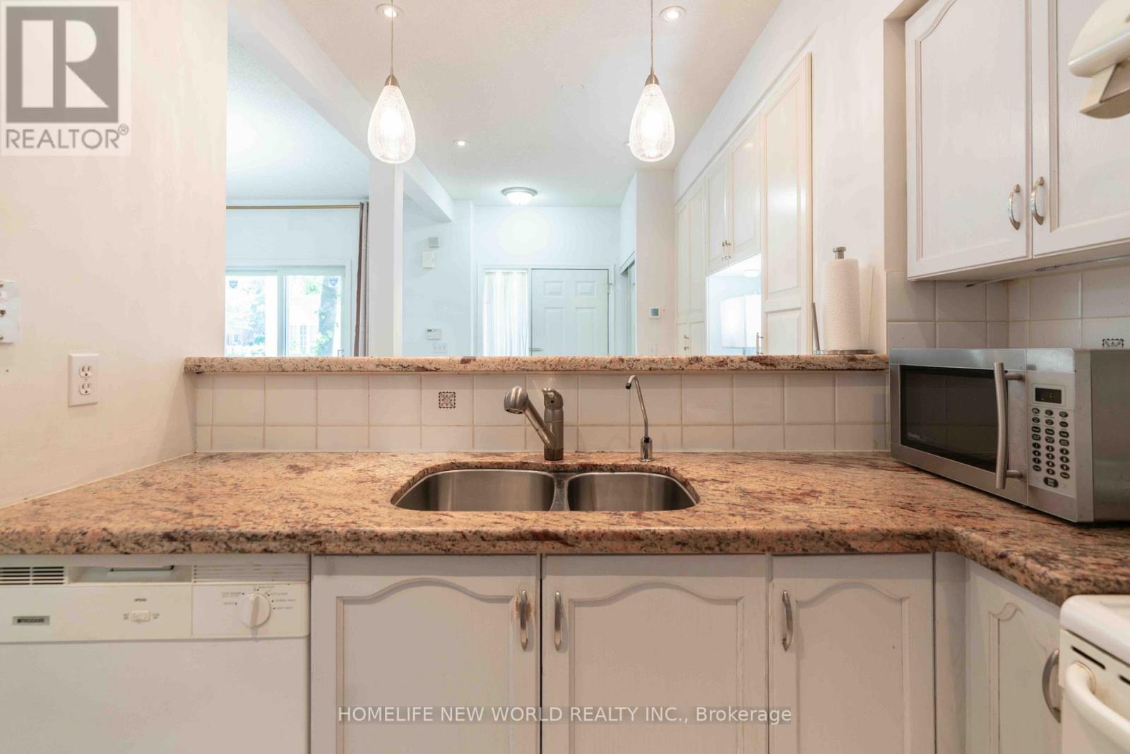#12 21 ST. MORITZ WAY - 15