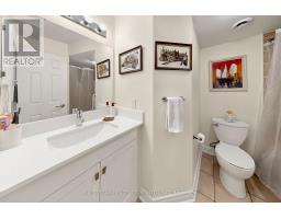 201 - 10 Brian Peck Crescent, Toronto, ON M4G4K4 Photo 14