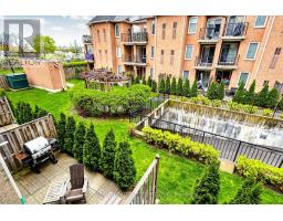 201 - 10 Brian Peck Crescent, Toronto, ON M4G4K4 Photo 19