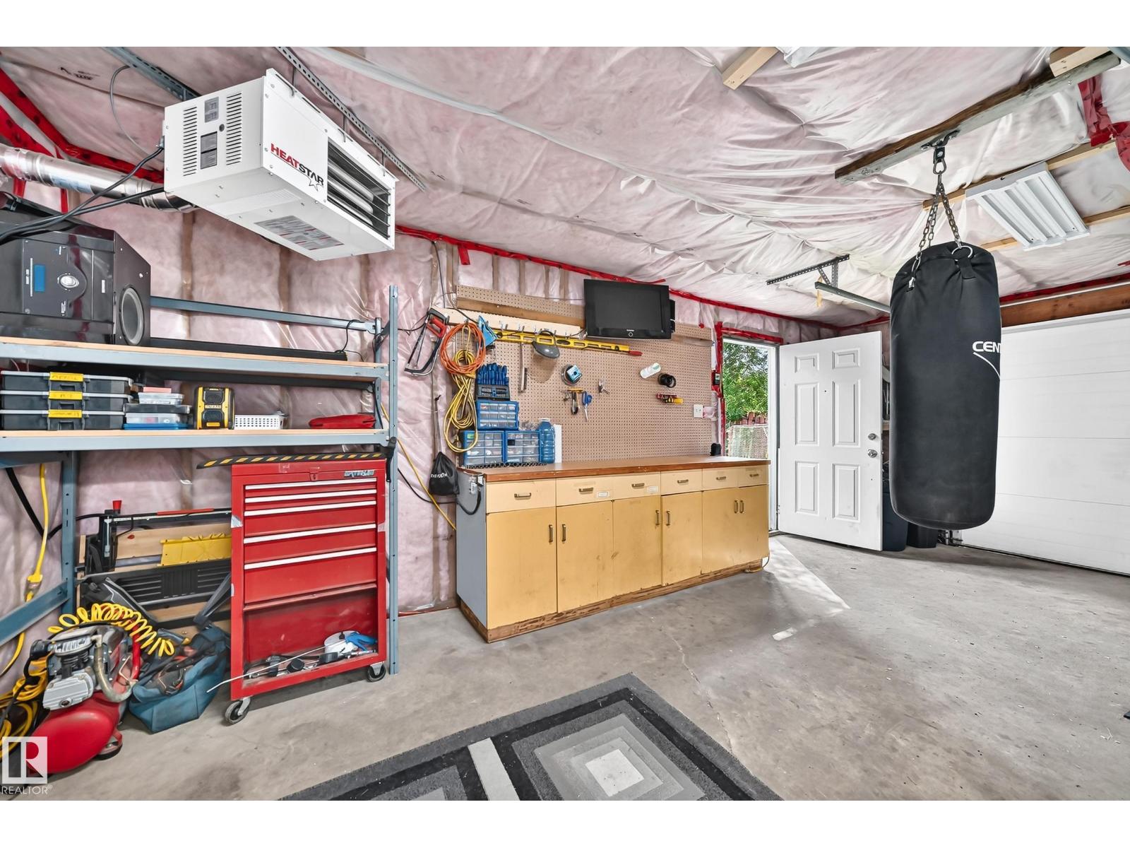 2112 36 ST NW - Image 30