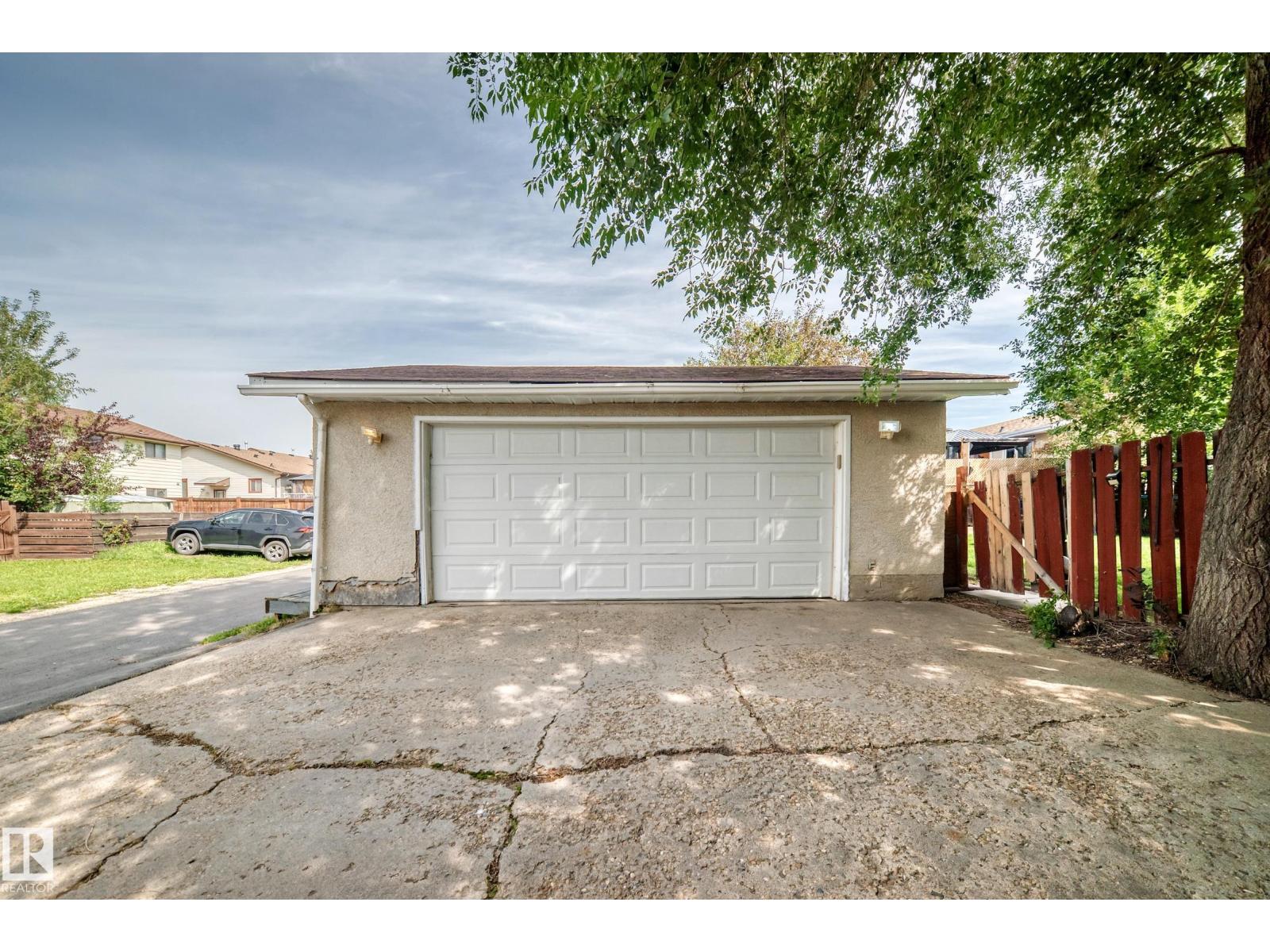 2112 36 ST NW - 32