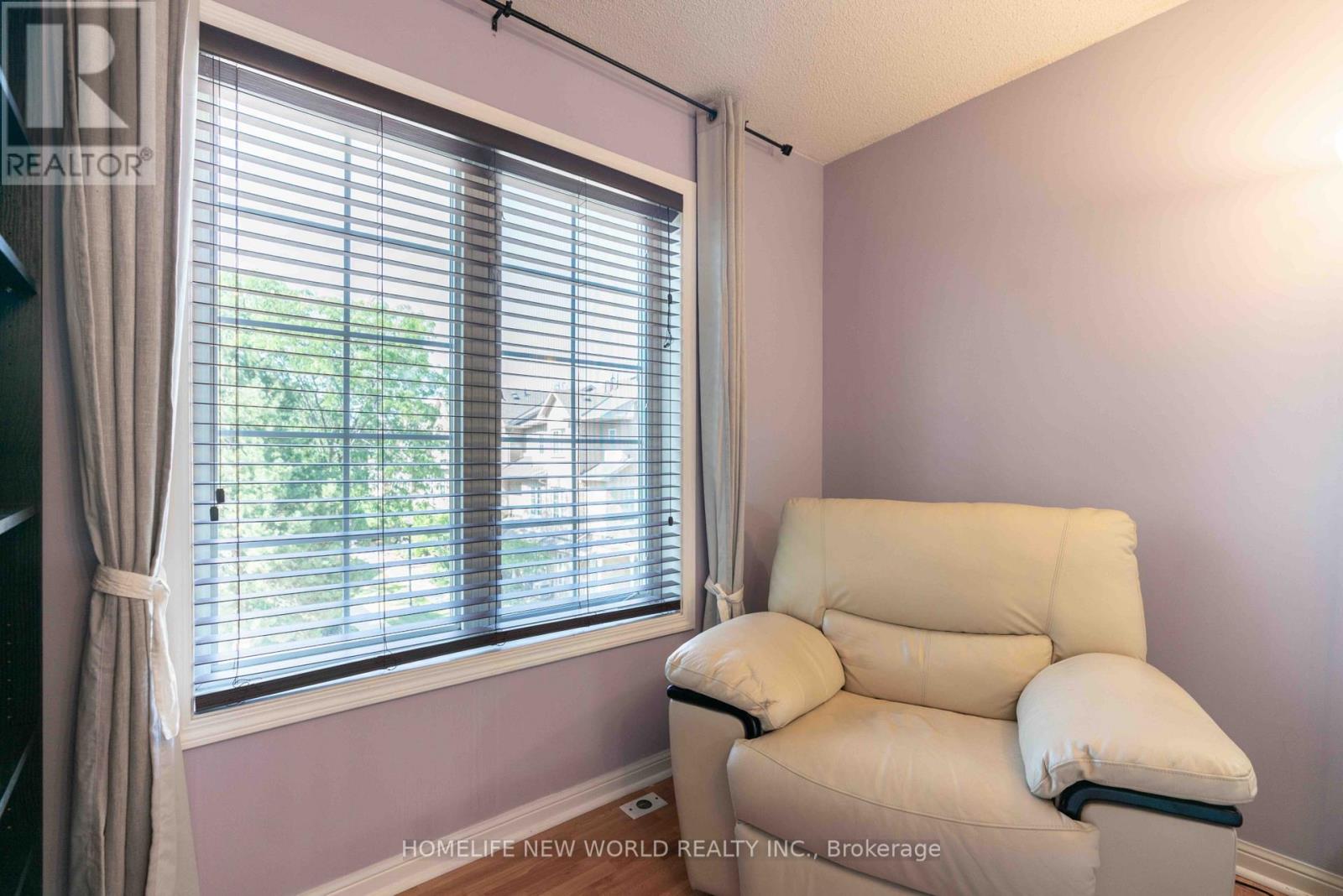 #12 21 ST. MORITZ WAY - 32