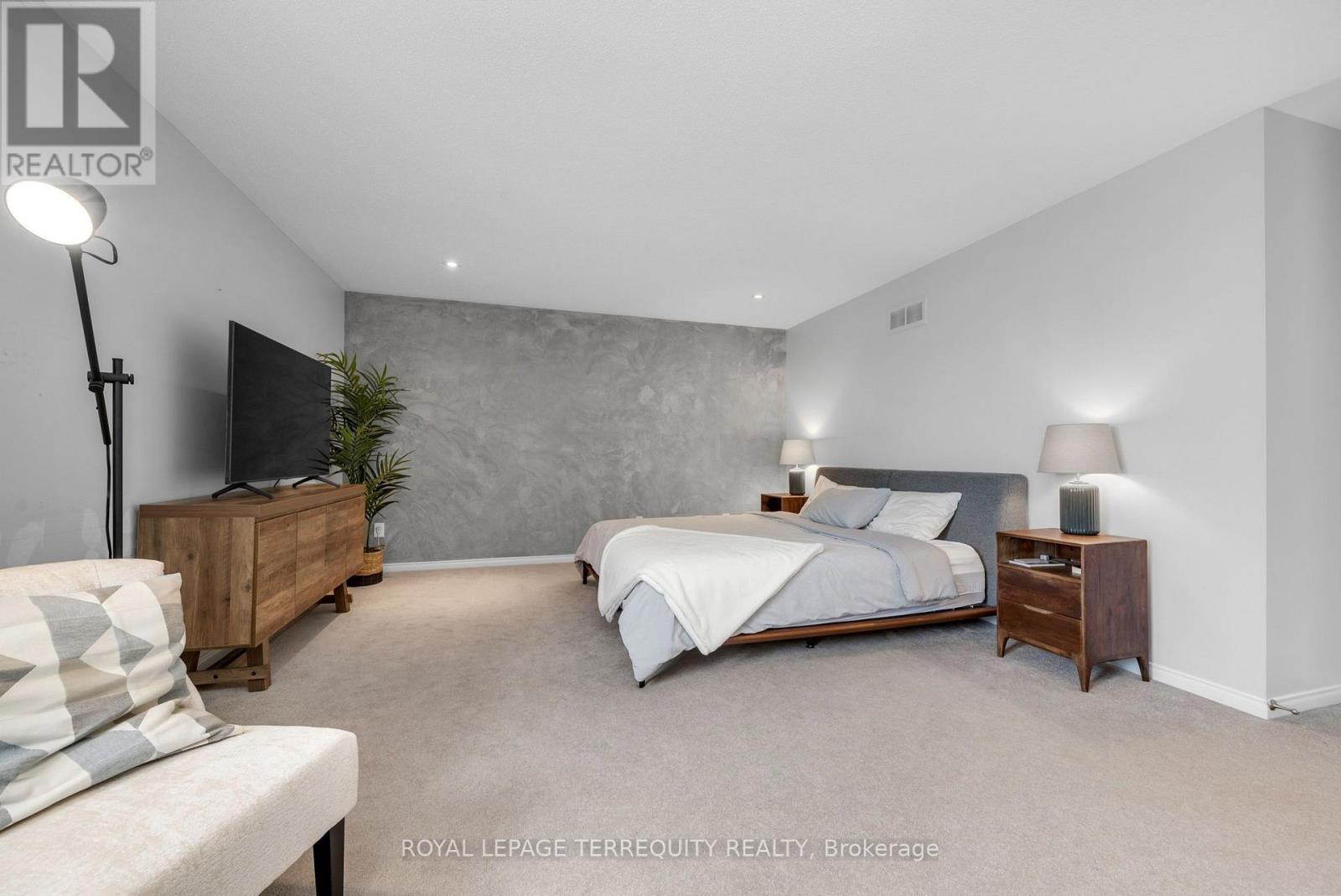 433 CALLISTO WAY - 22