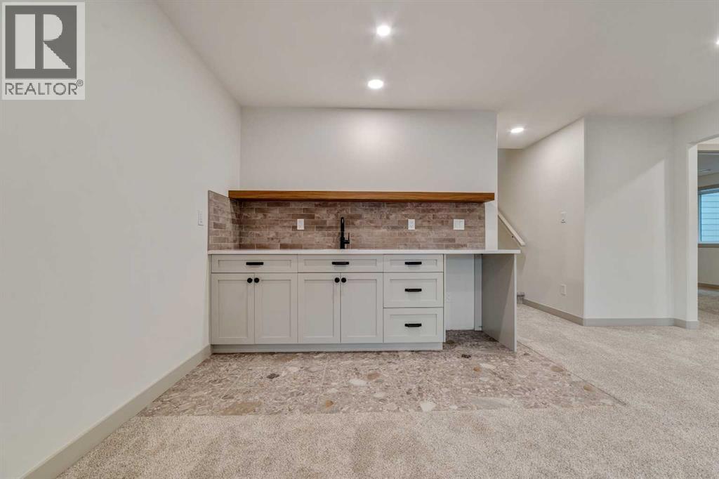 680 Sixmile Crescent South - Photo 36
