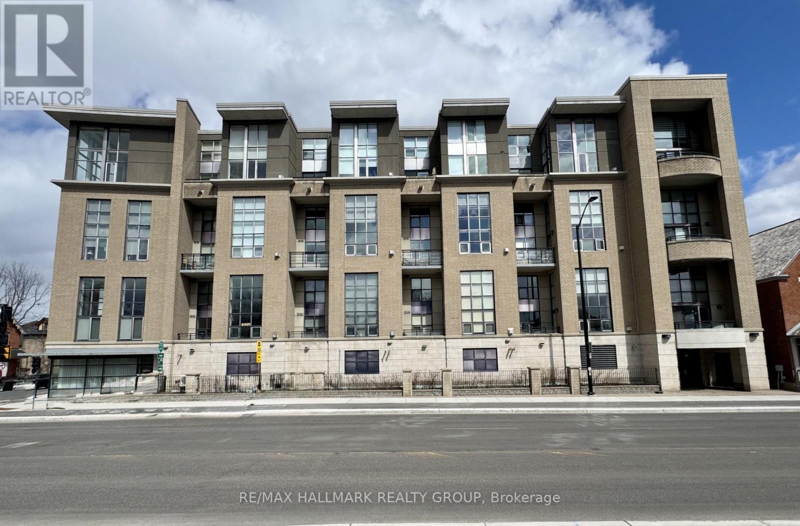 1 Bed, 2 Bath House for Sale in Ottawa – 203 – 29 MAIN STREET, Ottawa – MLS# X13655656 - Image 1