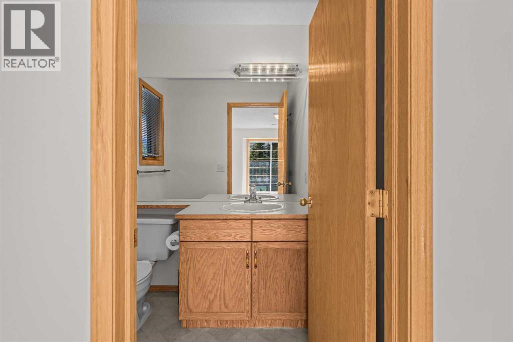 522 Grotto Road - Image 17