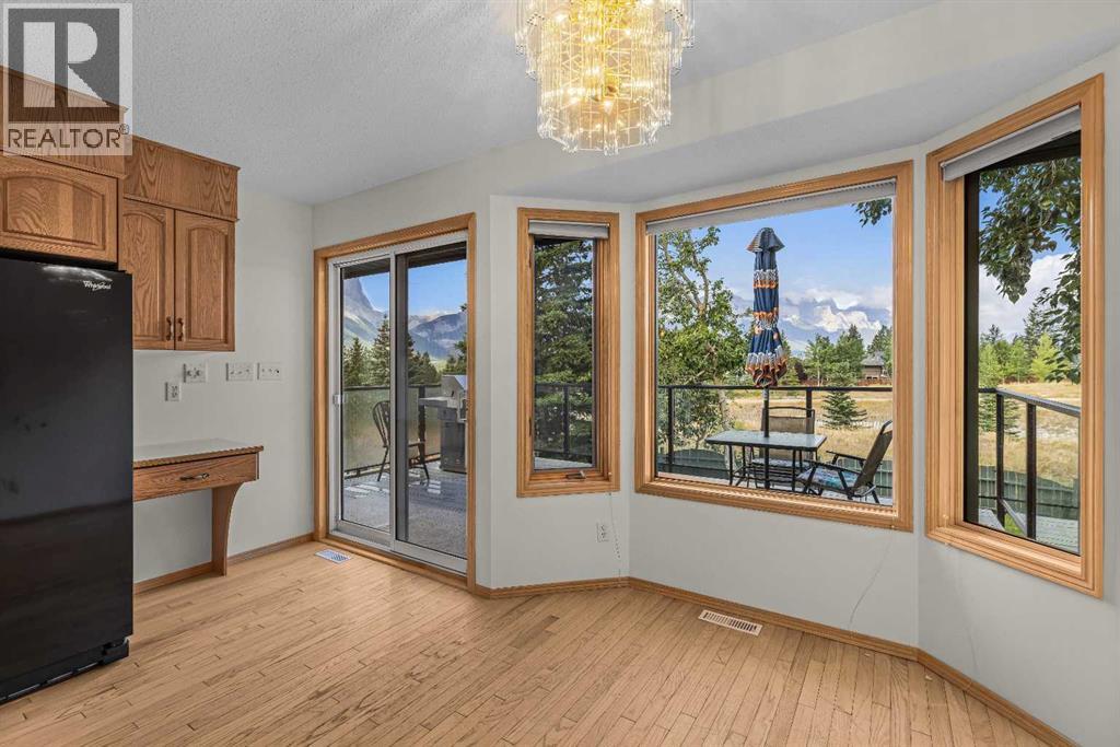 522 Grotto Road - 9