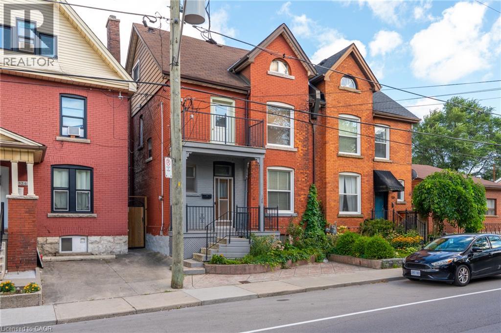 Photo of 128 HESS Street