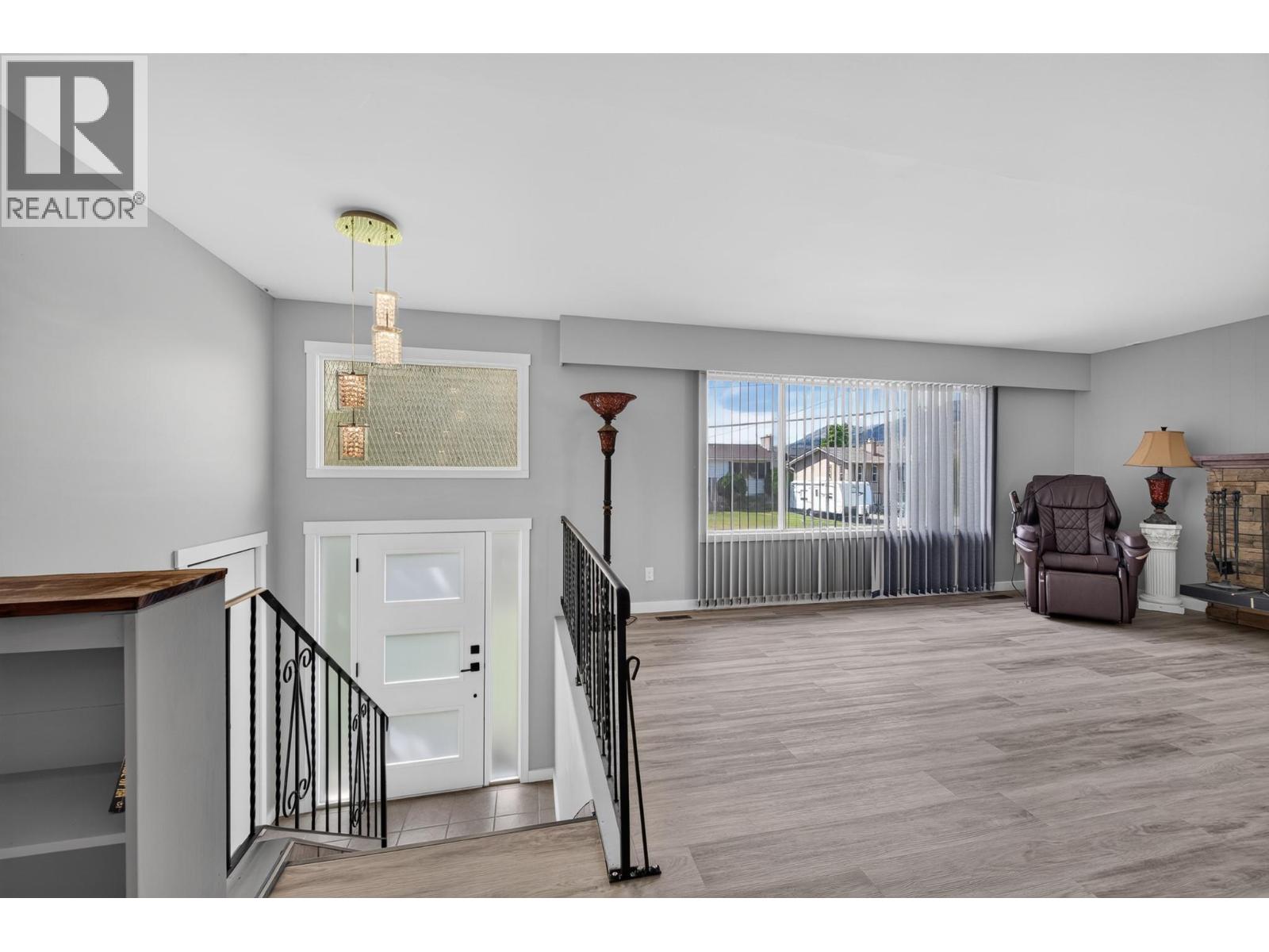 816 Bebek Road, Kamloops — photo 2