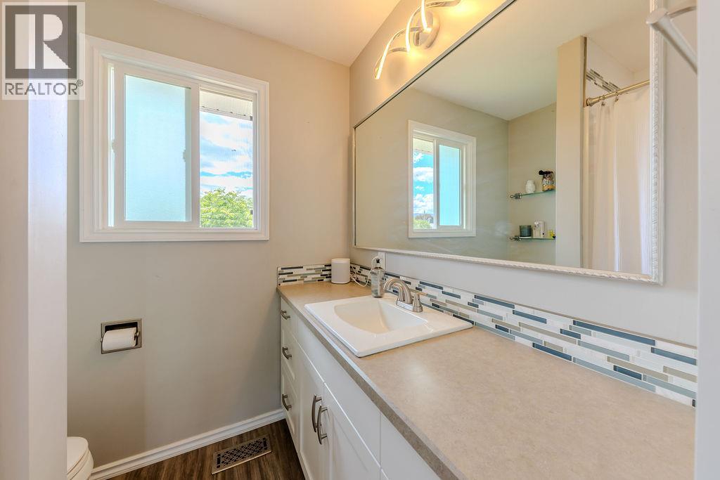 667 Cumberland Avenue - 16