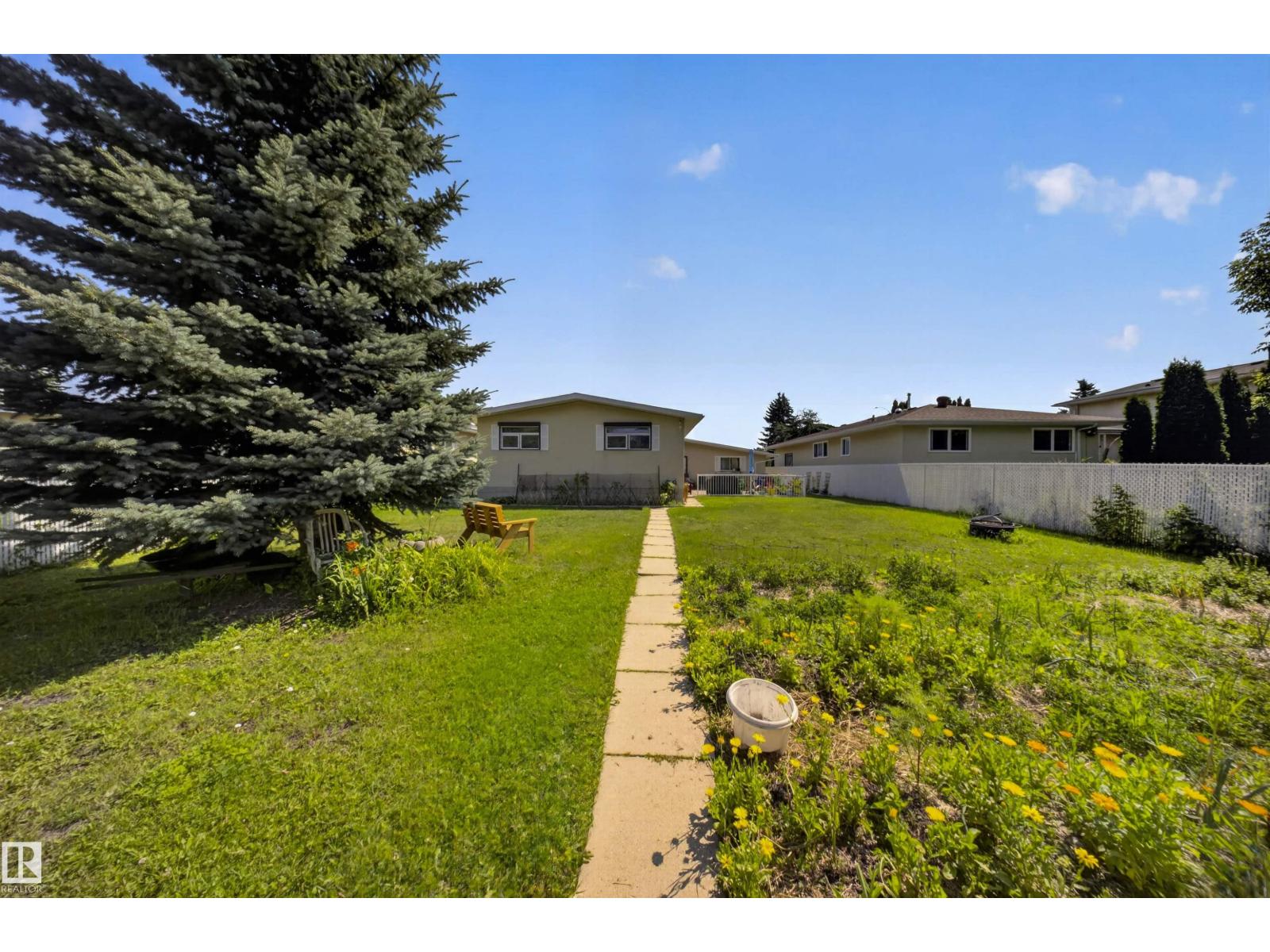 4124 110 ST NW - 39