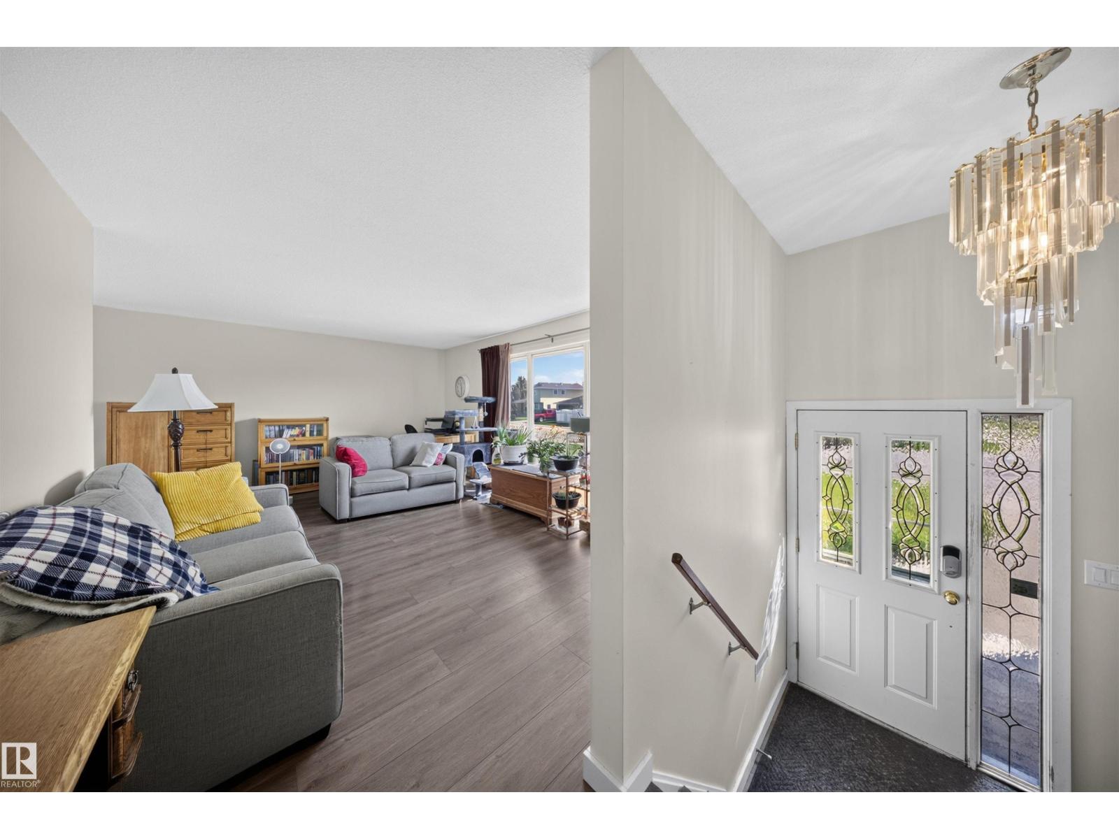 4124 110 ST NW - 20