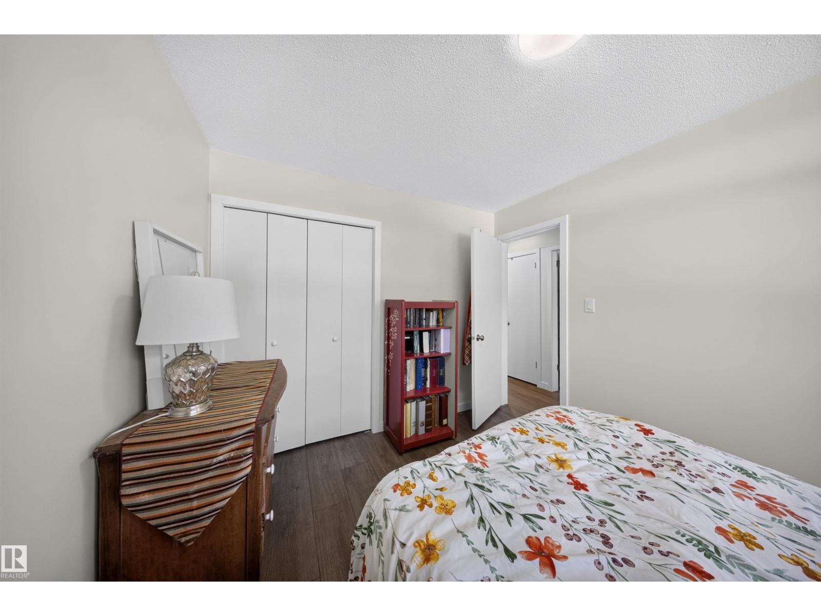 4124 110 ST NW - 17