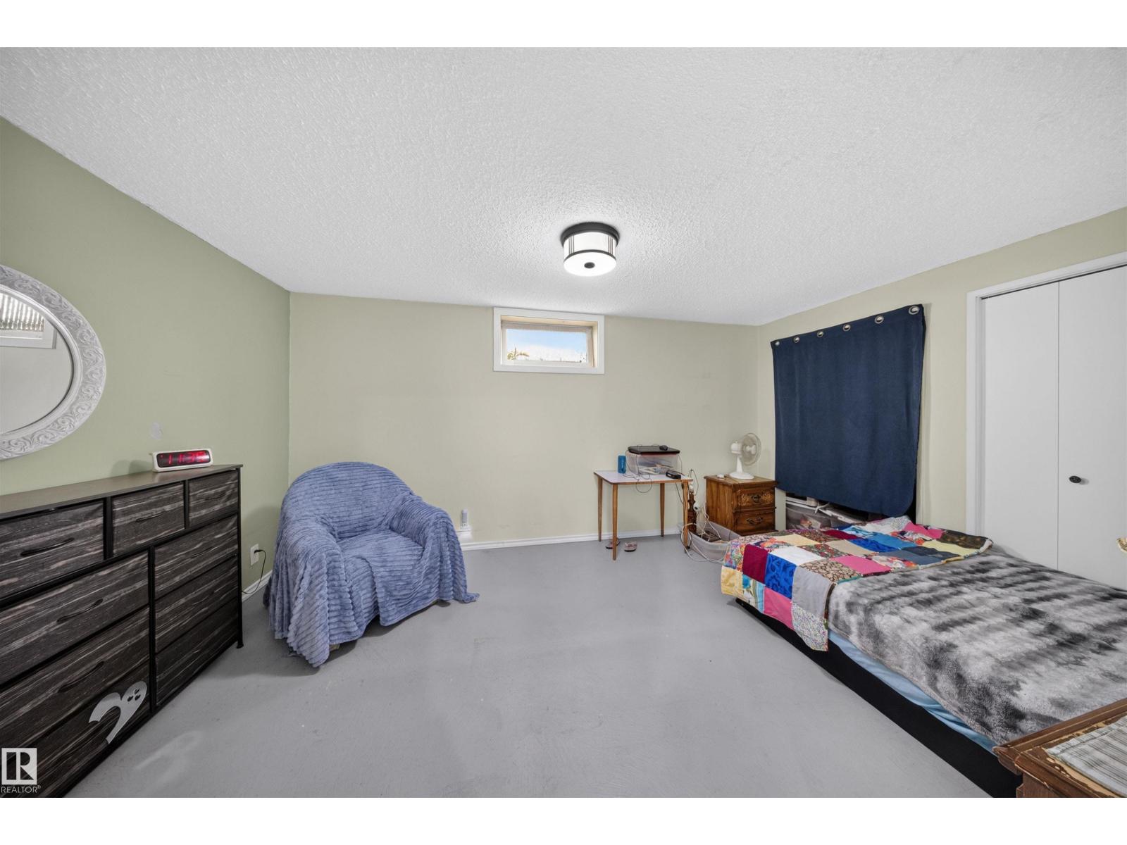 4124 110 ST NW - 26