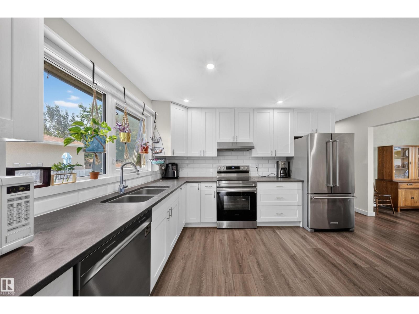 4124 110 ST NW - Image 5