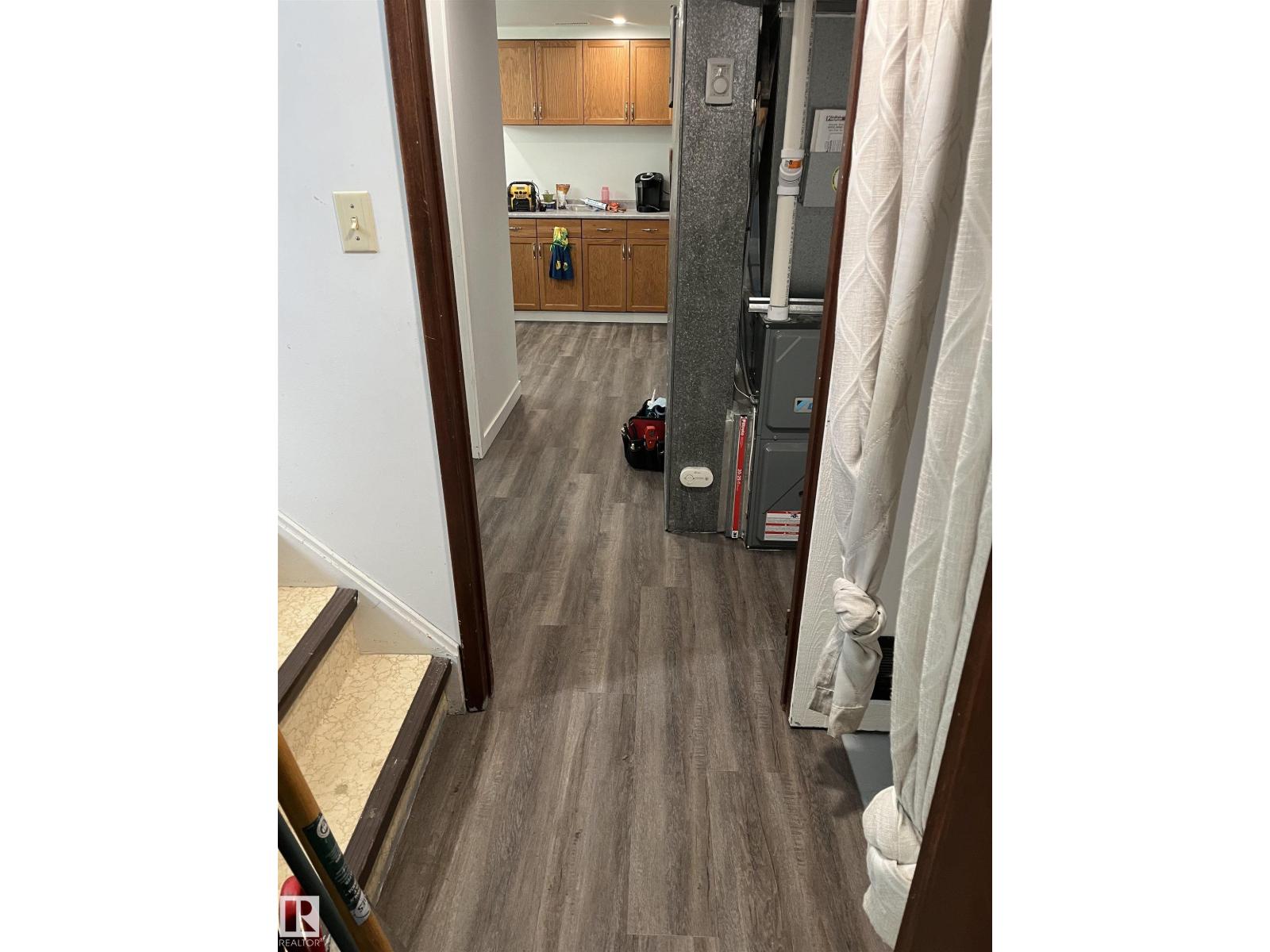4124 110 ST NW - 24