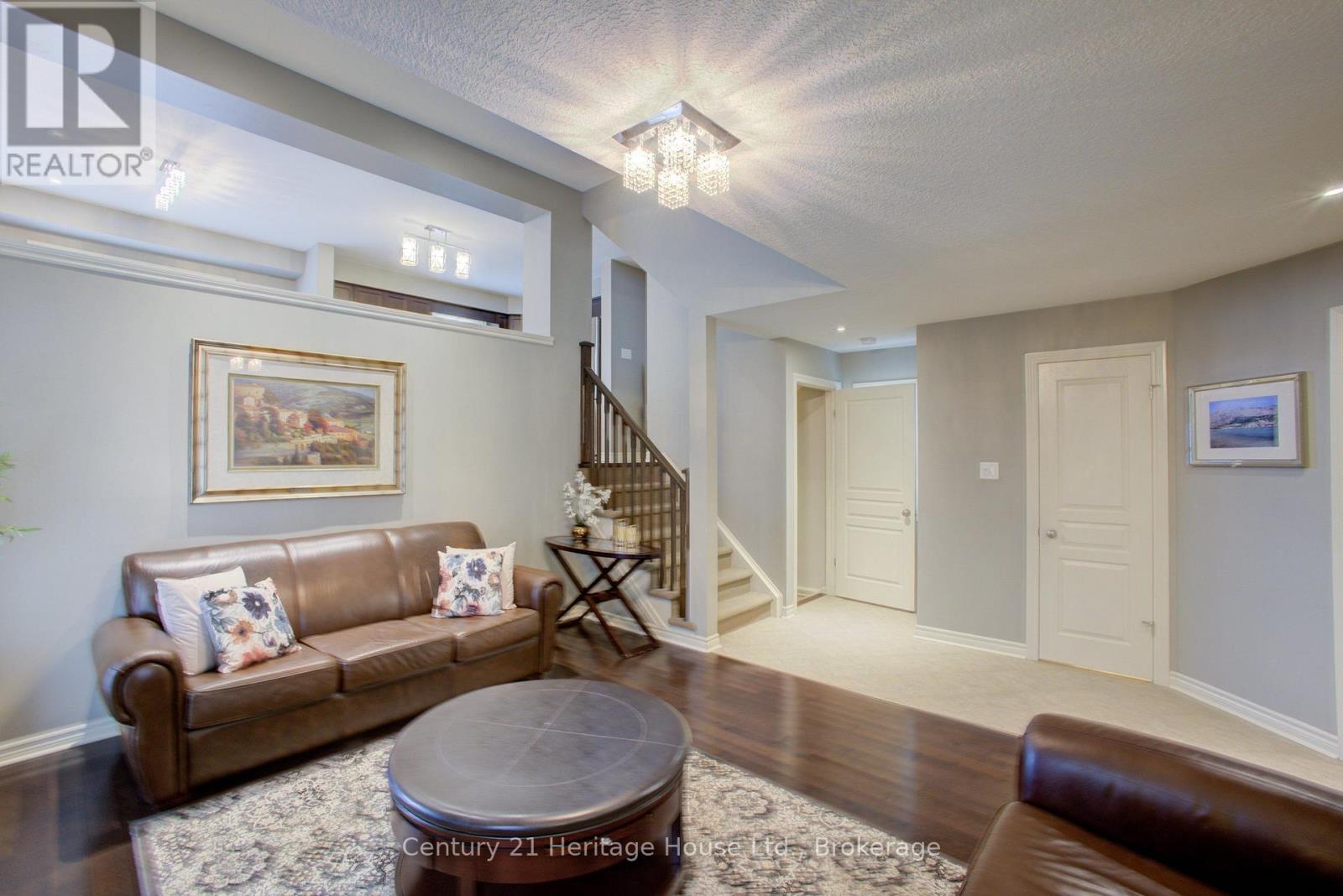 79 LAUGHLAND LANE - 10