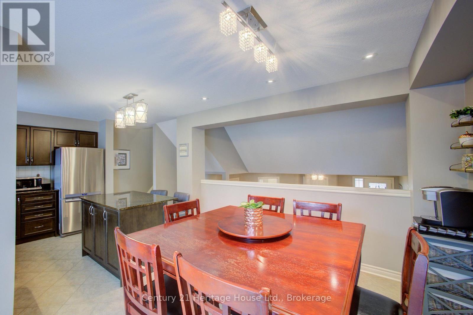 79 LAUGHLAND LANE - 16