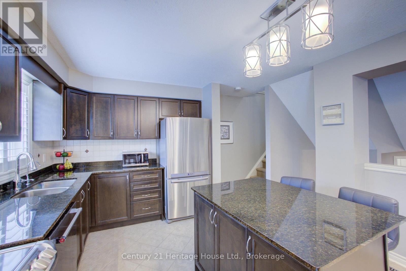 79 LAUGHLAND LANE - 17