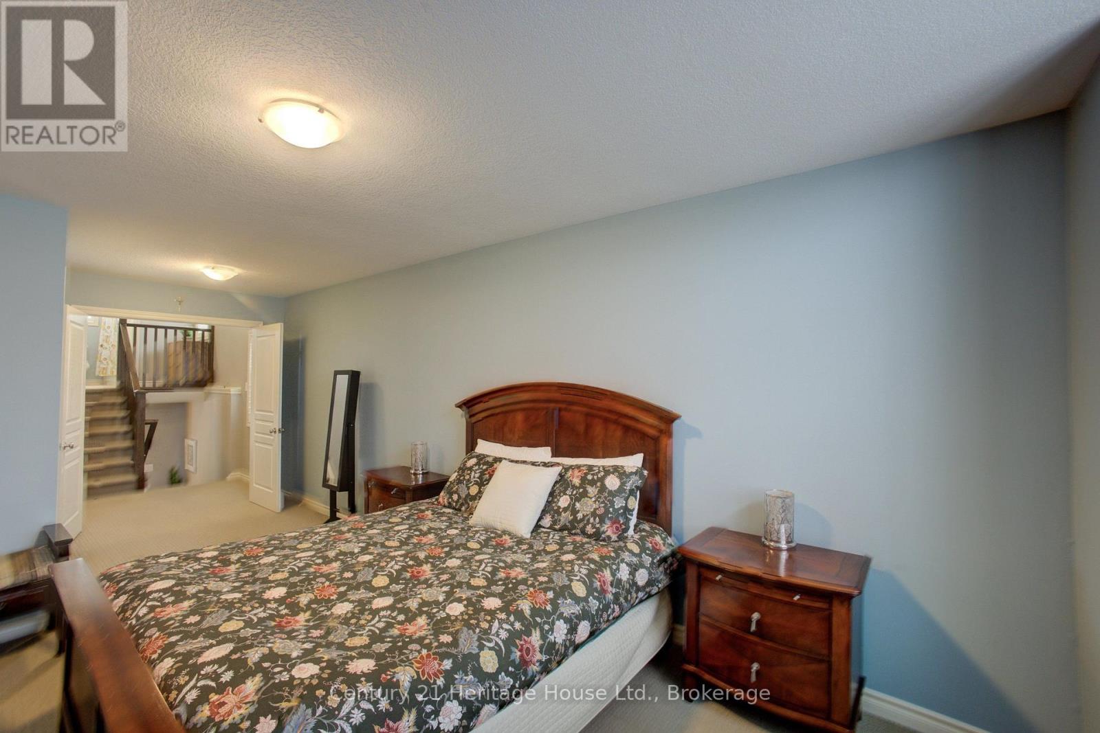 79 LAUGHLAND LANE - 23
