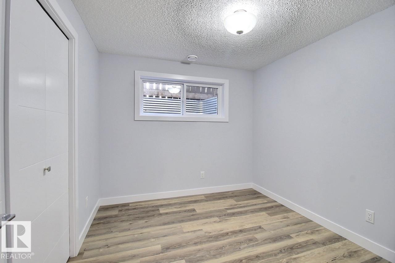 14732 32 ST NW - 28