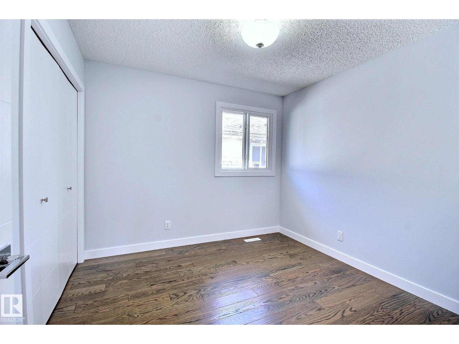14732 32 ST NW - 23
