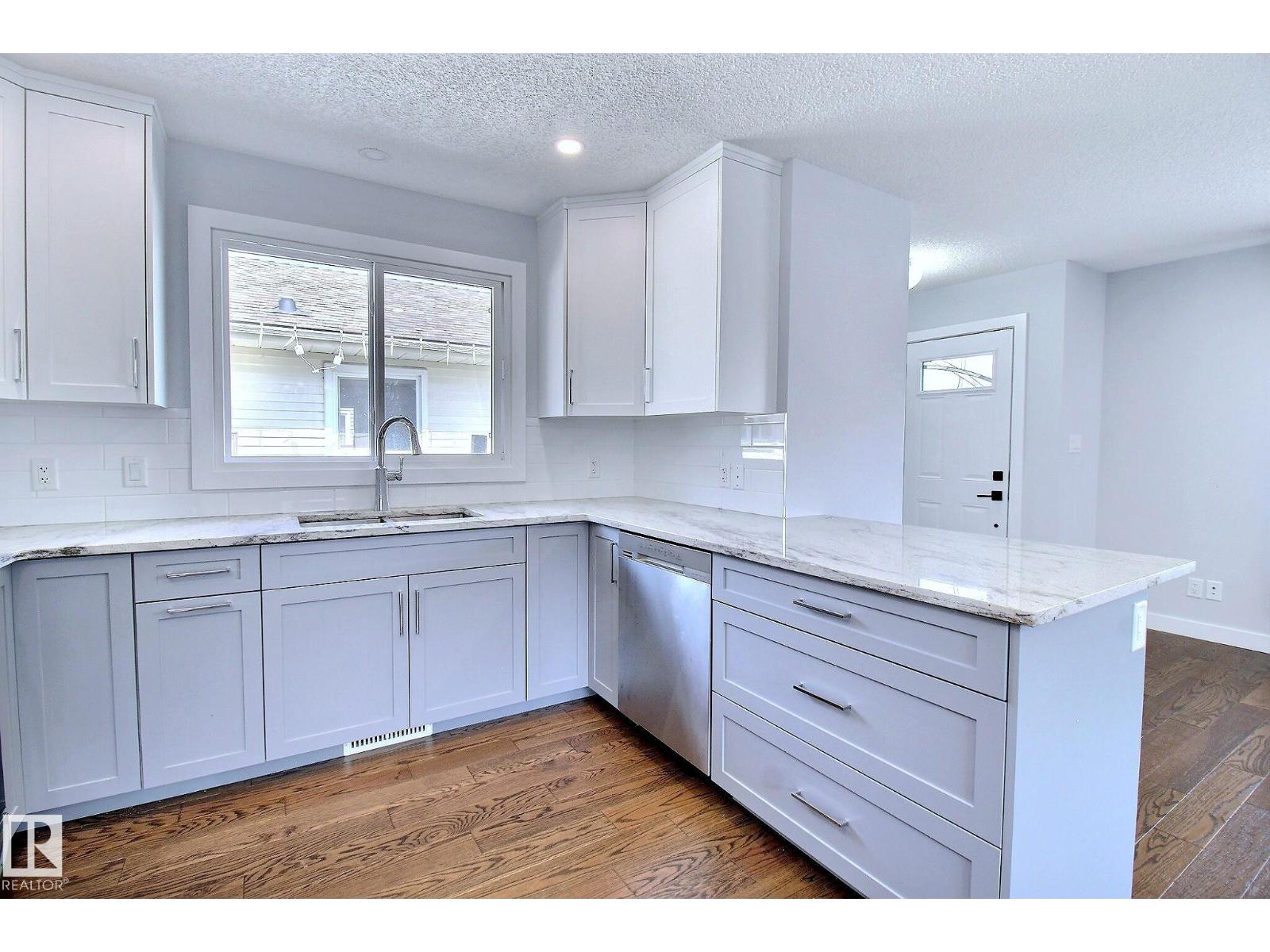 14732 32 ST NW - Image 14