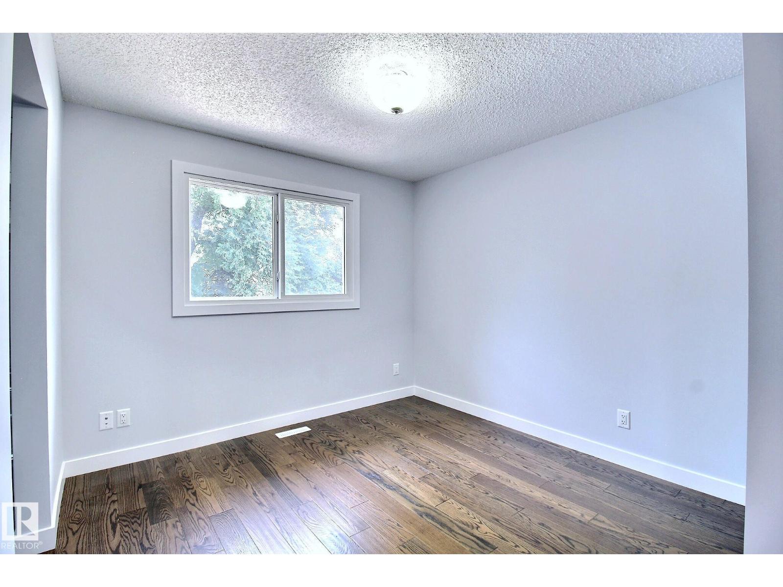 14732 32 ST NW - Image 17