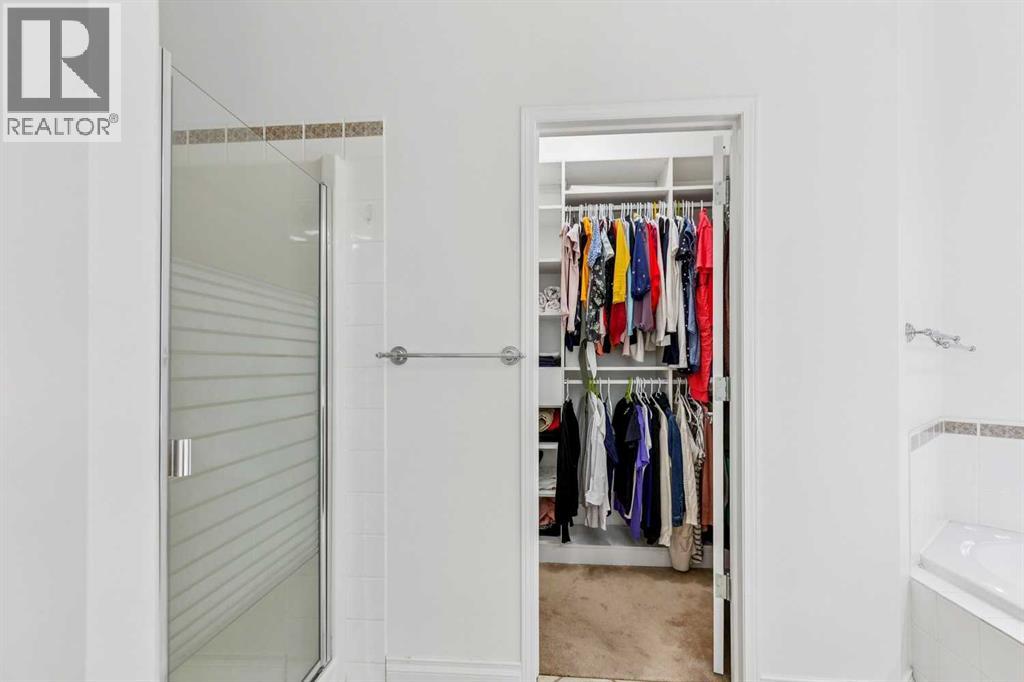 5 Royal Crest Terrace NW - 26