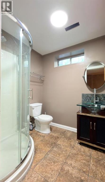16 Canoe Close SW - Image 10