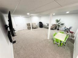 28 Fairview Drive, Winnipeg, MB R2C4V5 Photo 34